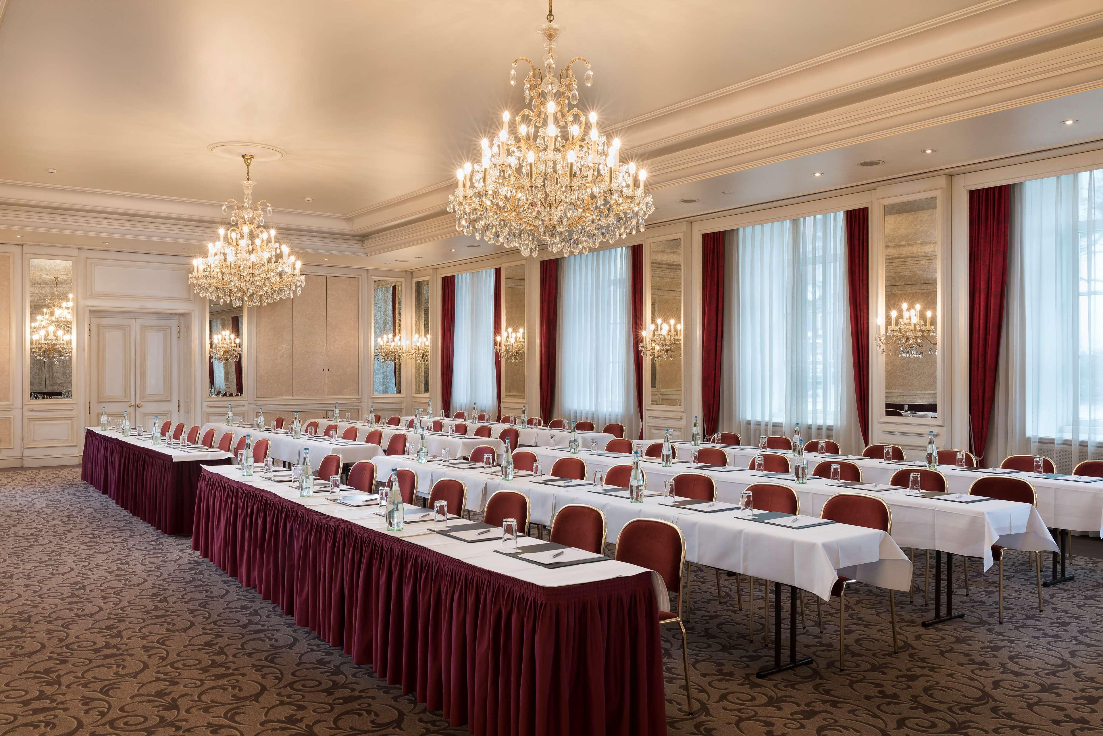 Badischer Hof Baden-Baden - Leonardo Limited Edition Üzleti fotó The ballroom